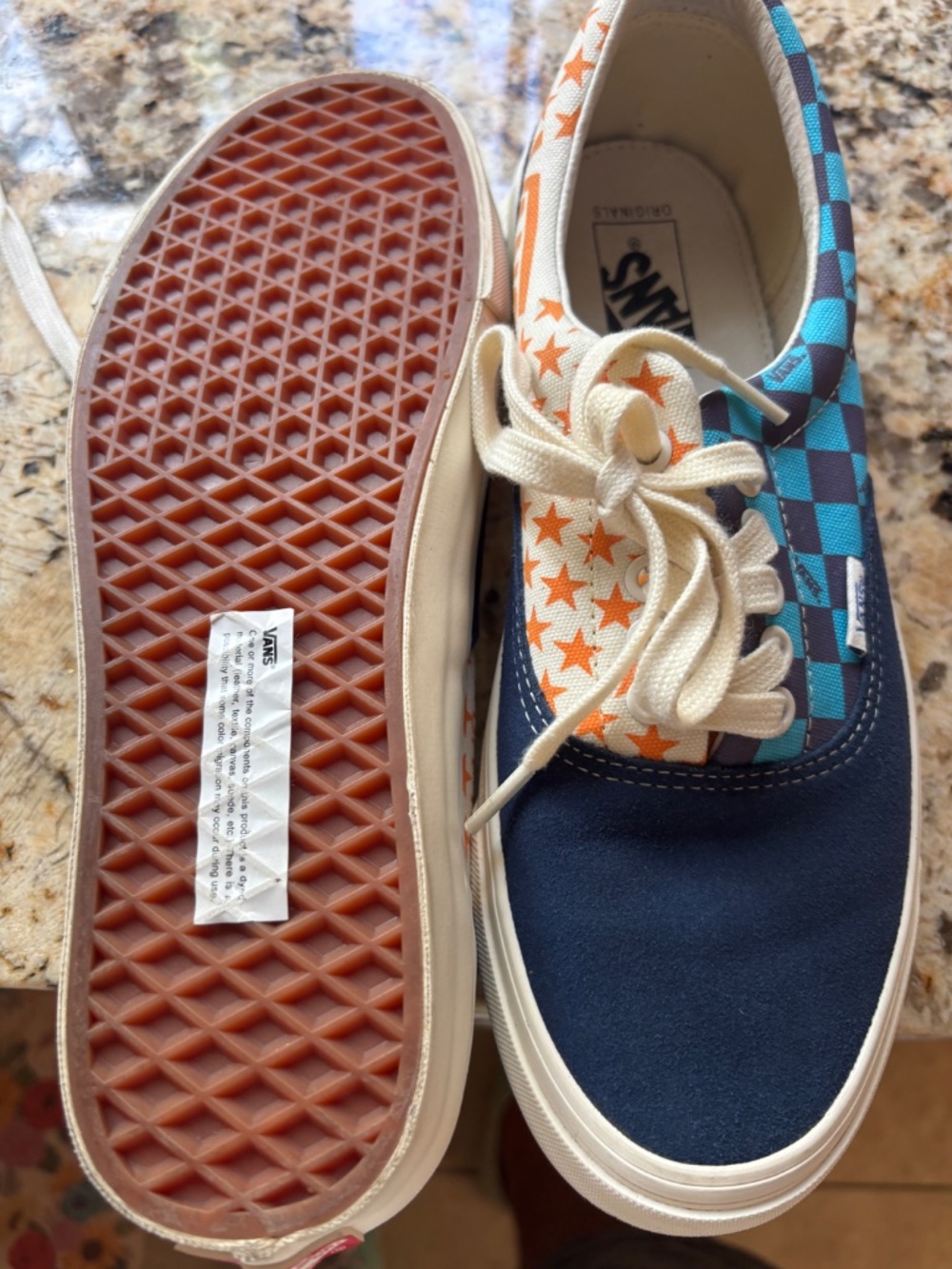 Vans - Picture 2 of 4